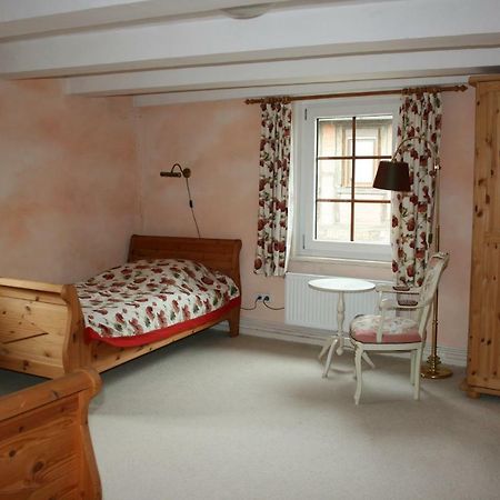 Apartments Cafe Brennnessel Veltheim Екстер'єр фото
