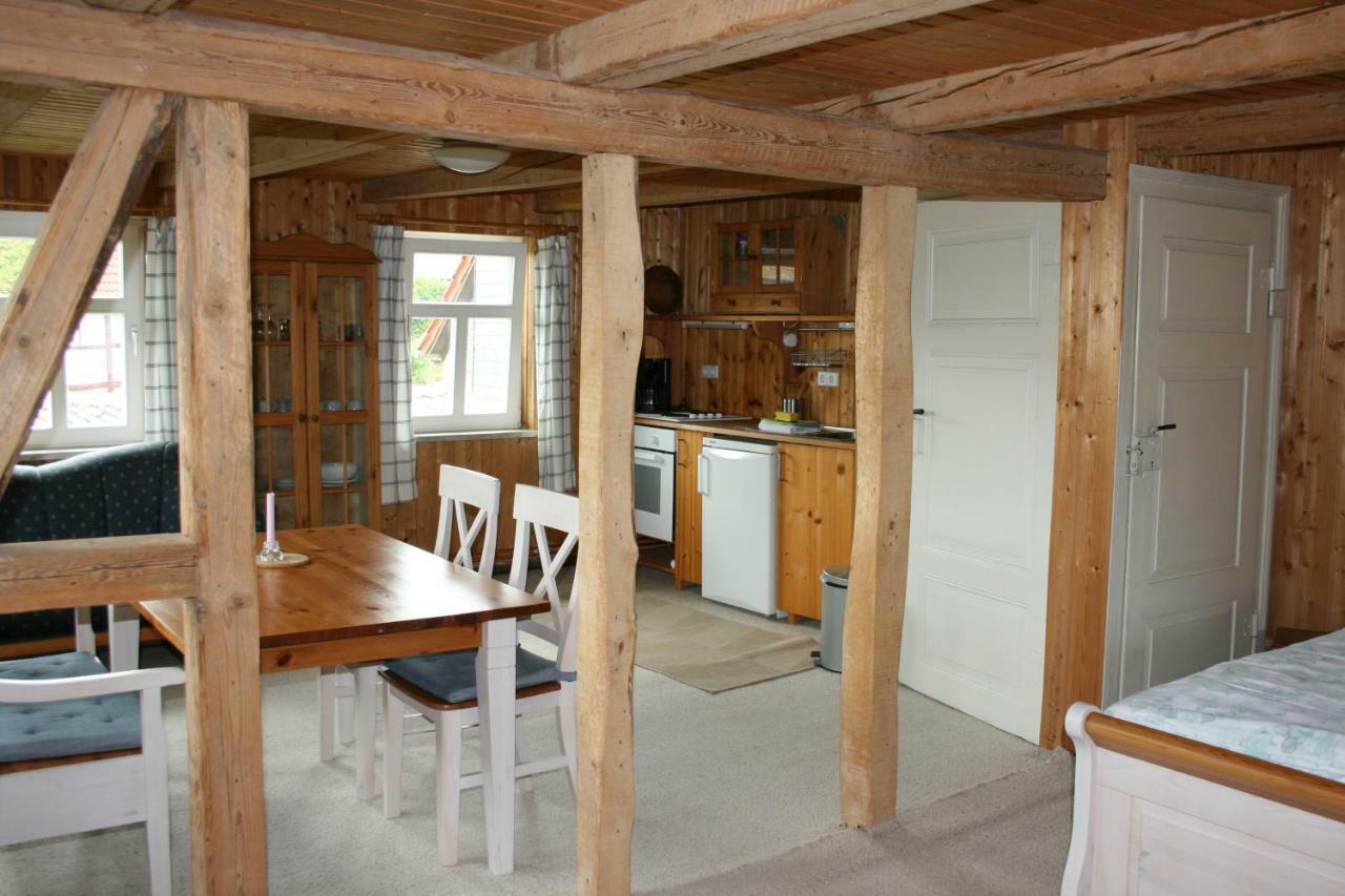 Apartments Cafe Brennnessel Veltheim Екстер'єр фото